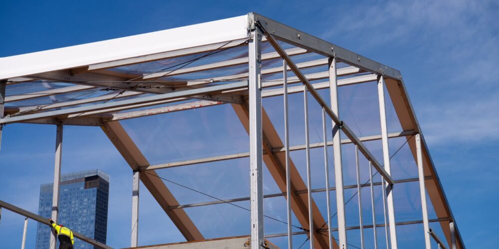 Vale a pena construir com estrutura metálica? - SF Engenharia